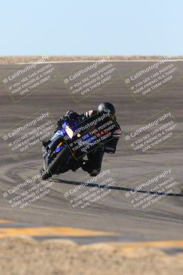 media/Jan-13-2024-SoCal Trackdays (Sat) [[9c032fe5aa]]/Bowl Exit Set 2 (1135am)/